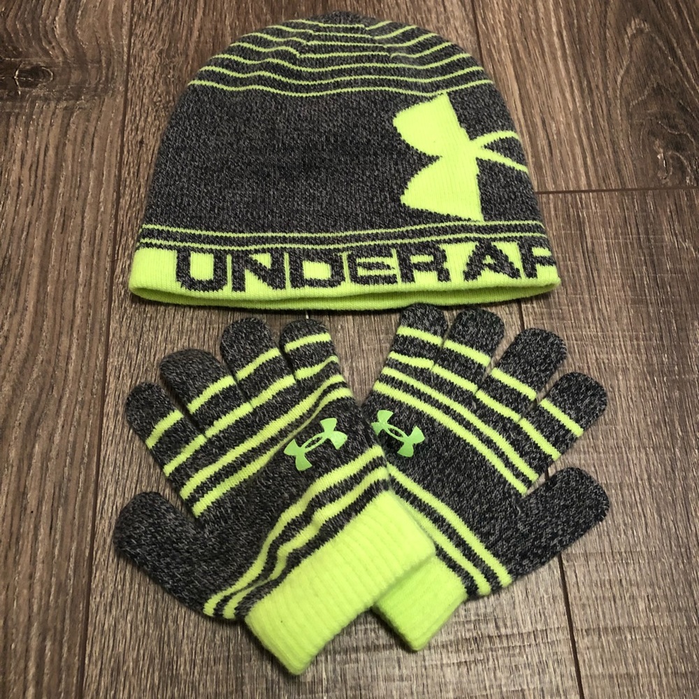 Under Armour Beanie and Glove Set
